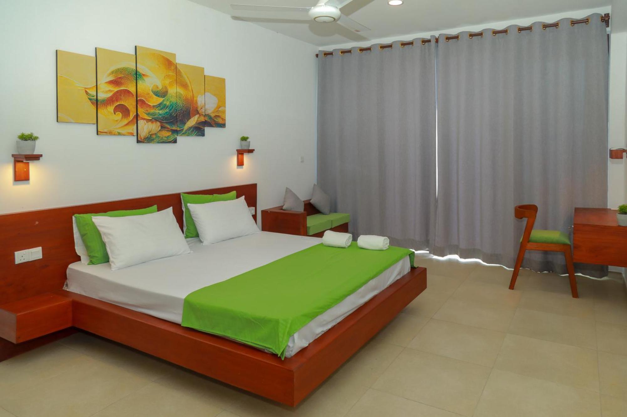 Traveller'S Hotel Hikkaduwa Esterno foto