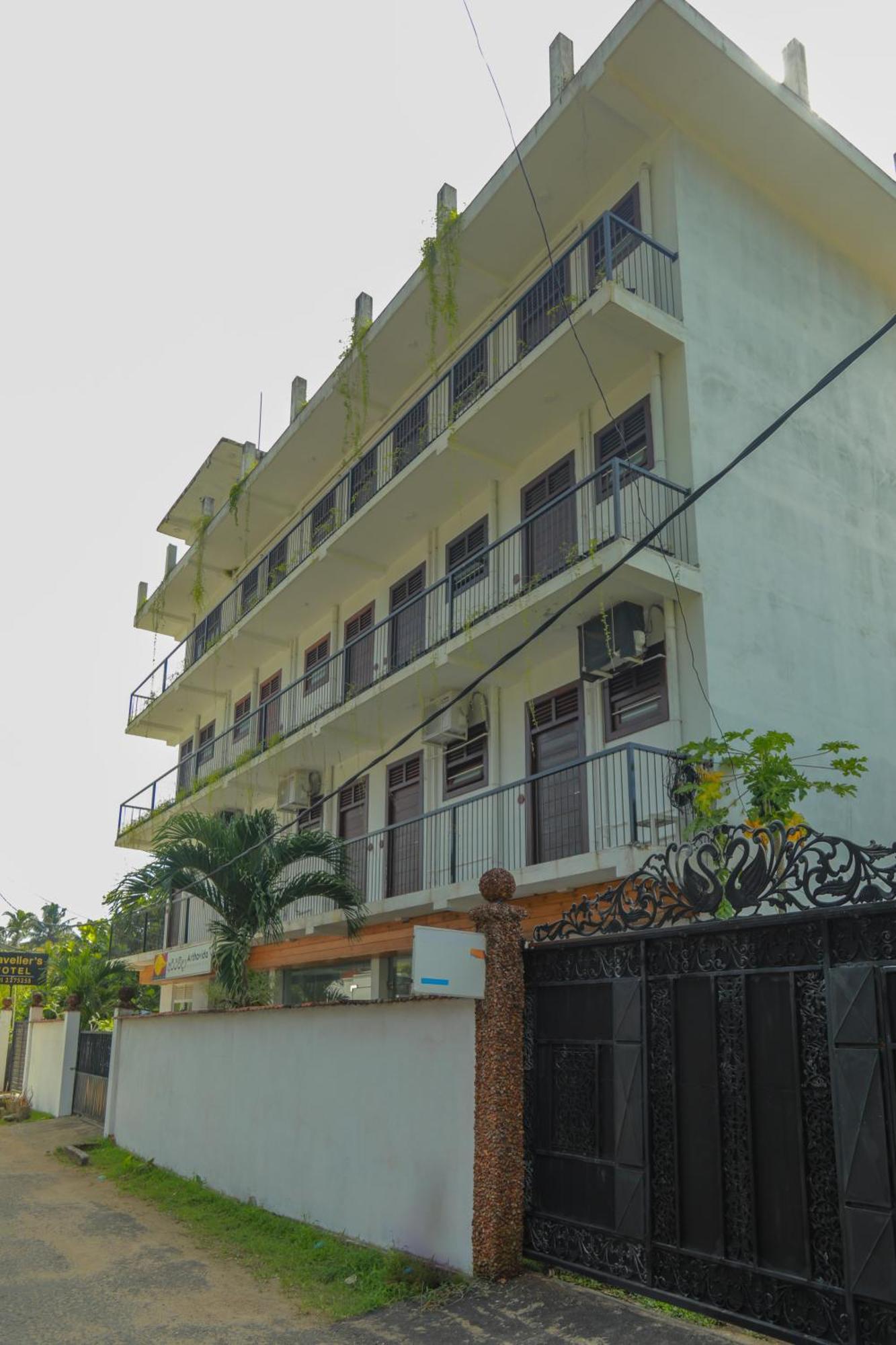 Traveller'S Hotel Hikkaduwa Esterno foto